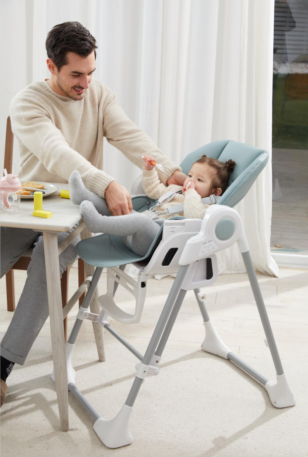 High Feeding Chair With rocking and music