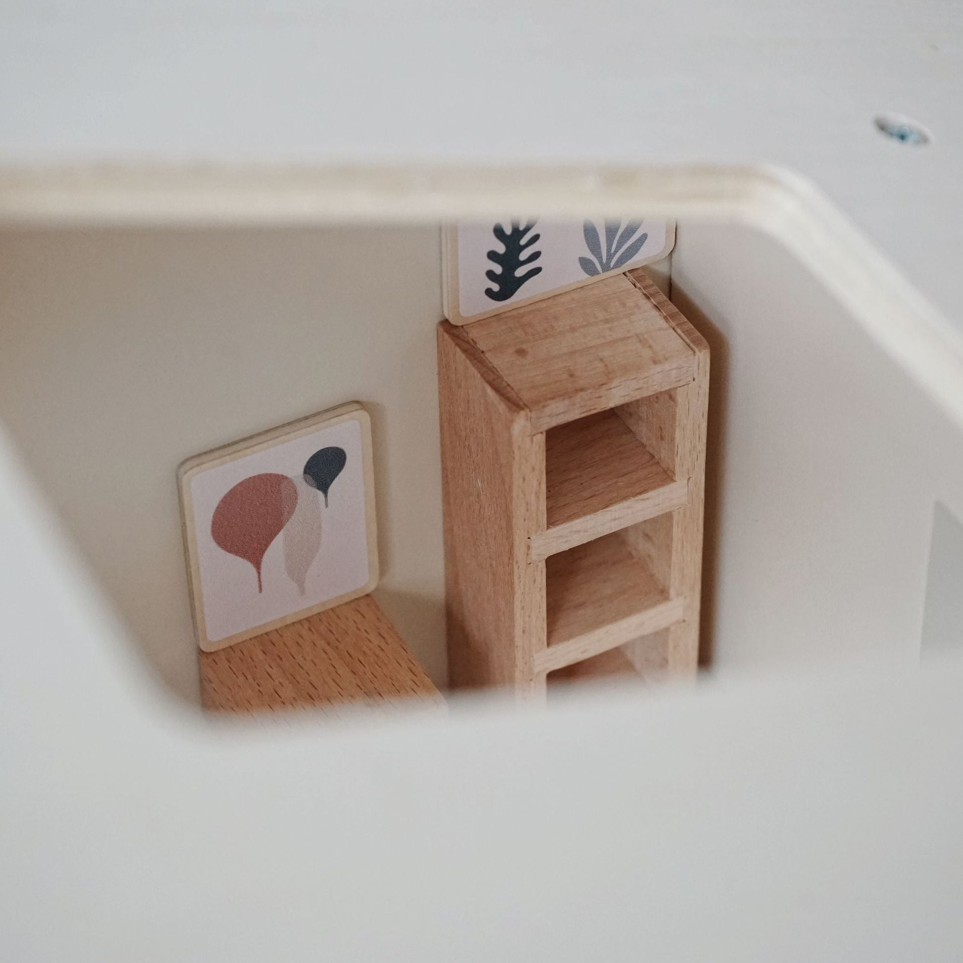 dollhouse wooden